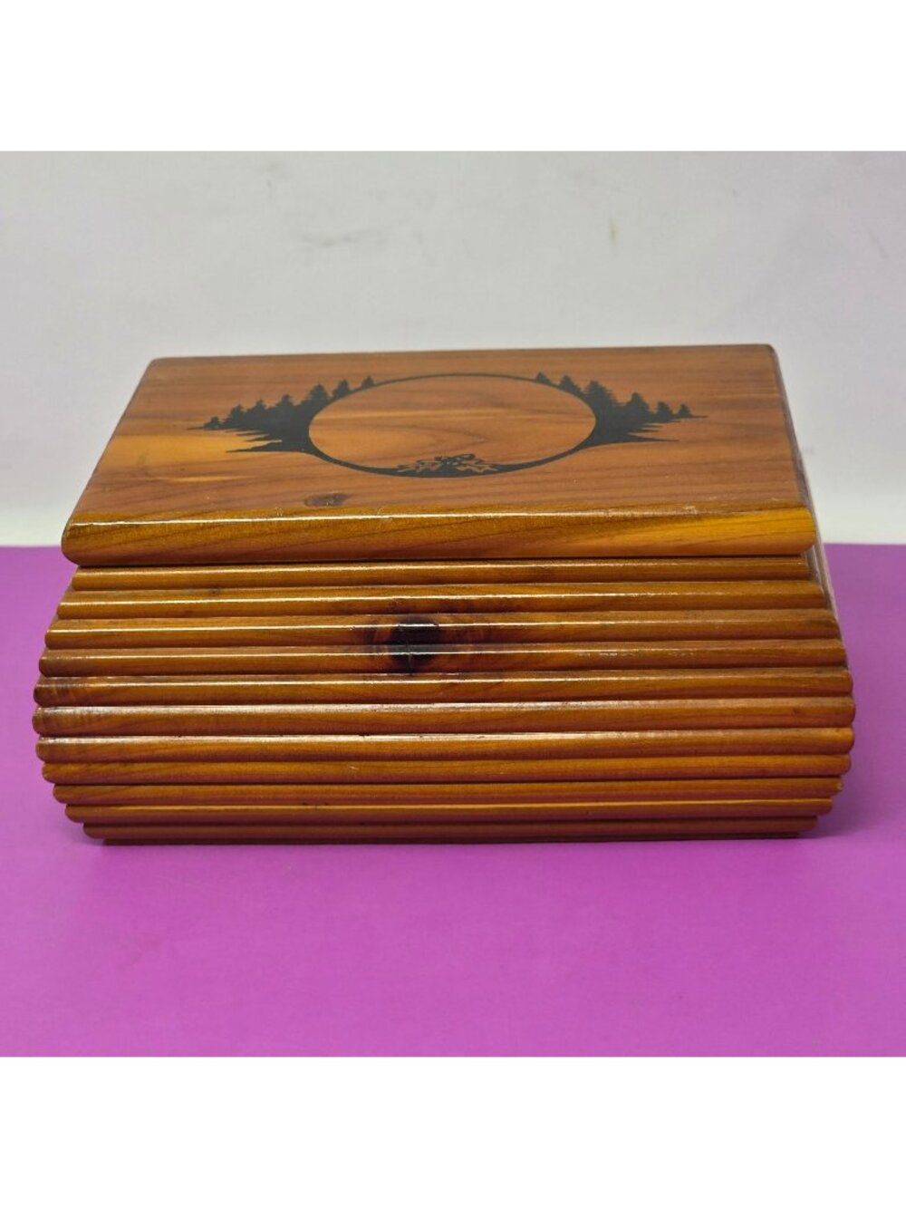 Vintage Wood Jewelry Box‎ Landscape Design Hinged Lid Ribbed Sides Rustic Home